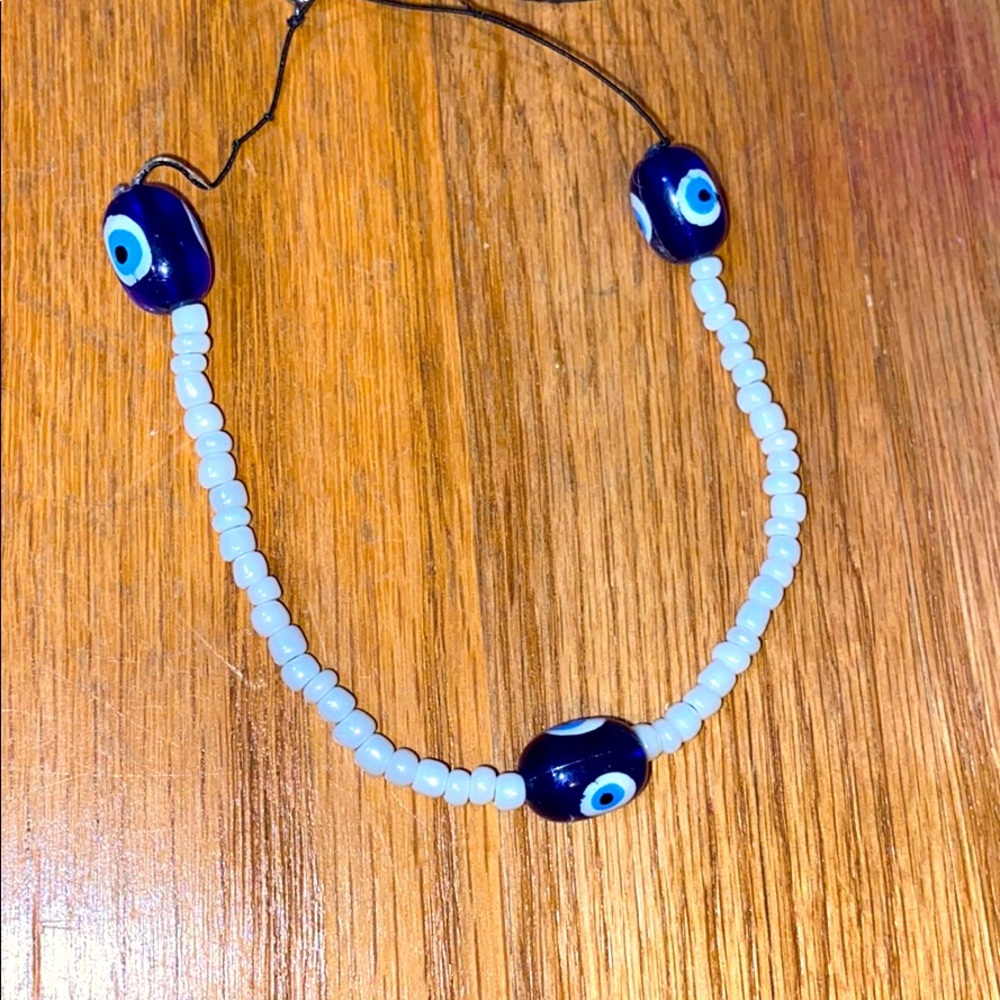 Choker necklace